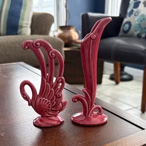 Mid-century ceramic swan figurine and cornucopia designed bud vase Art Deco.